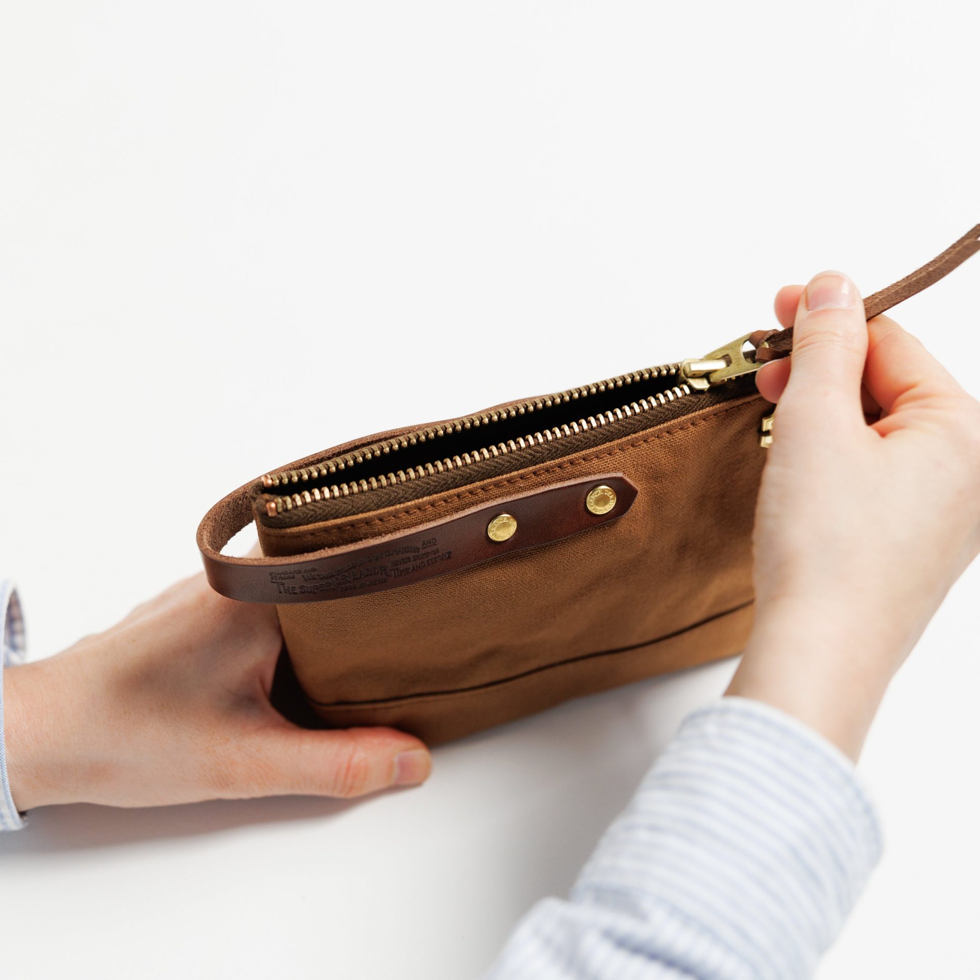 The Superior Labor Paraffin Canvas Pouch / #02 — gallery