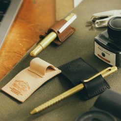 The Superior Labor Tochigi Leather Magnetic Pen Clip