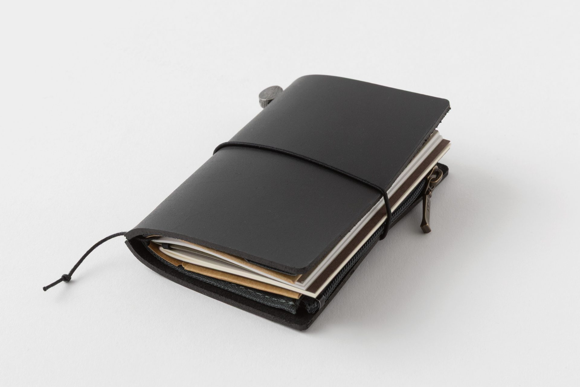 TRAVELER'S Notebook 20th Anniversary Card Size Set - Black - Image 4