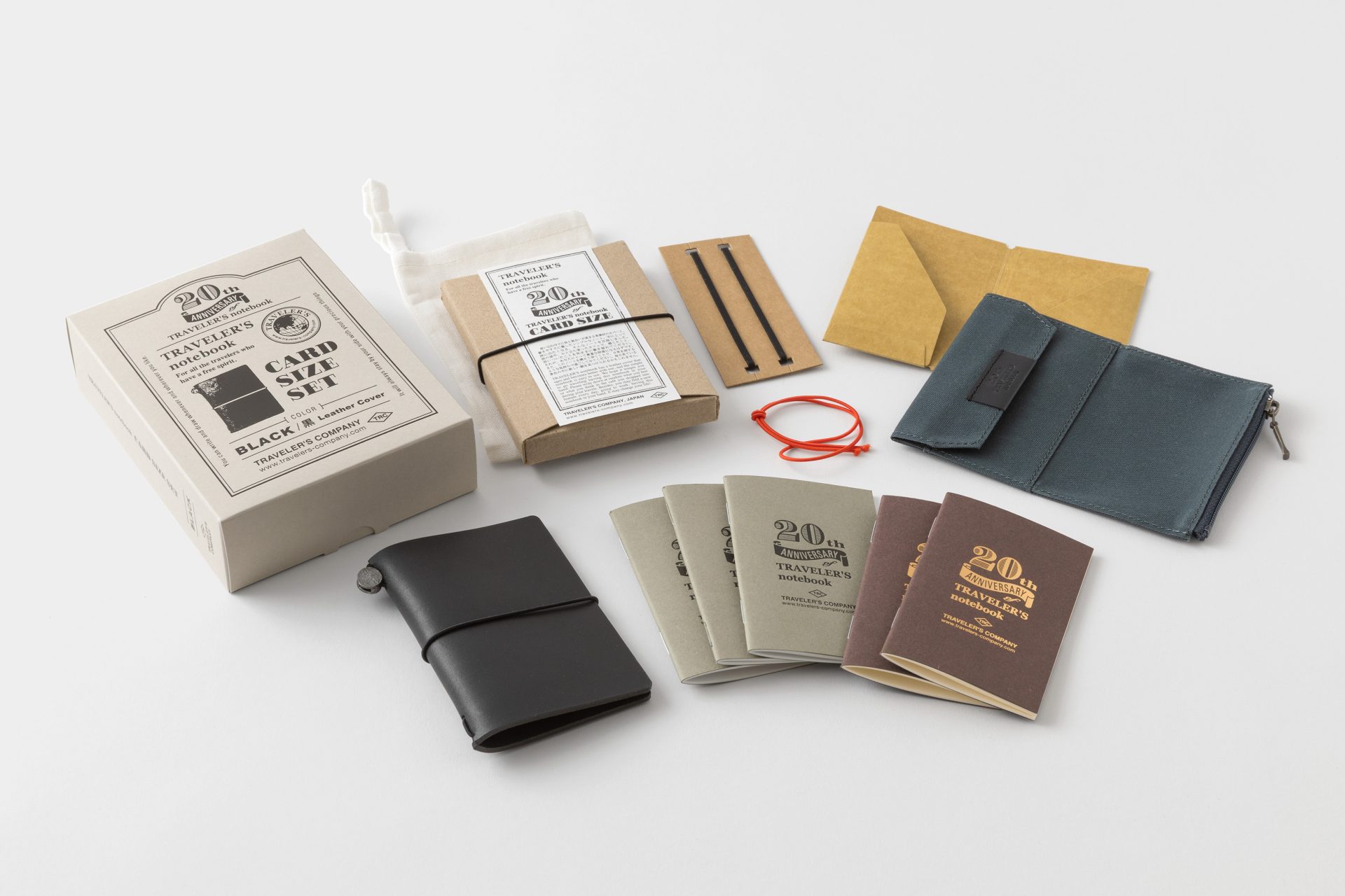 TRAVELER'S Notebook 20th Anniversary Card Size Set - Black