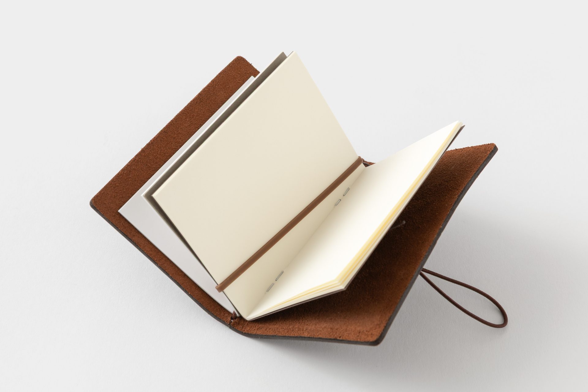 TRAVELER'S Notebook 20th Anniversary Card Size Set - Brown - Image 18