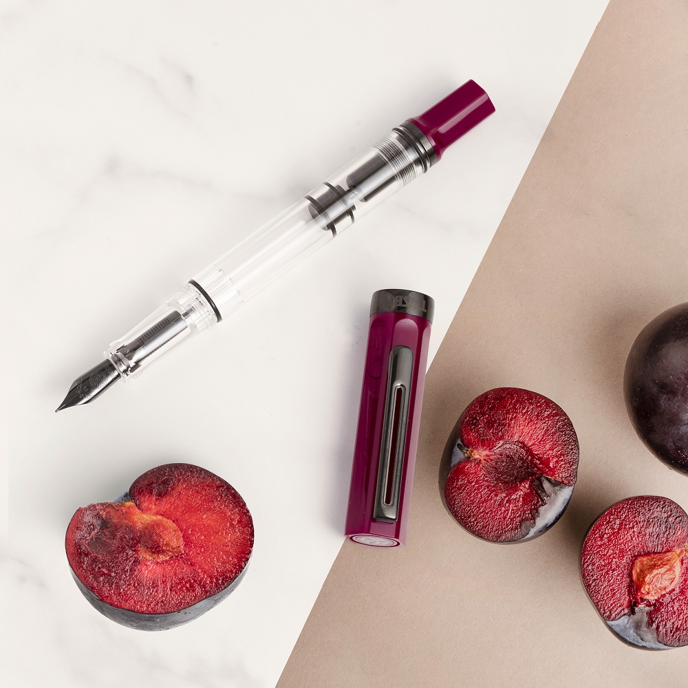 TWSBI ECO Plum w/Oynx Fountain Pen — gallery