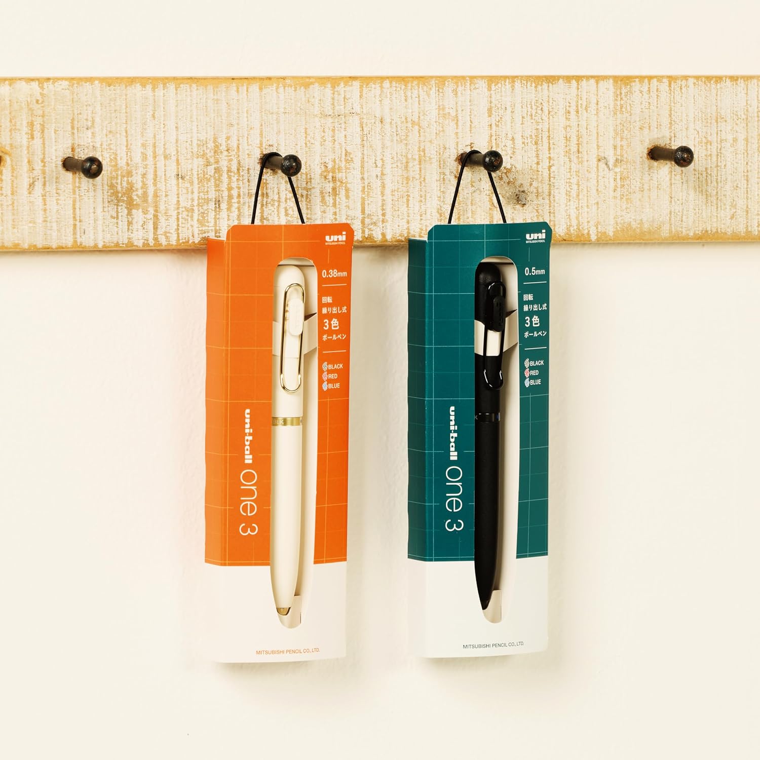 Uniball One P 3 Colour Gel Ballpoint Pen and Refills - Image 11